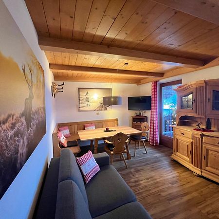 Ferienwohnung Gamsbock Panorama View Balkon, Gartensauna, Garten, Grillplatz シュトゥンム エクステリア 写真
