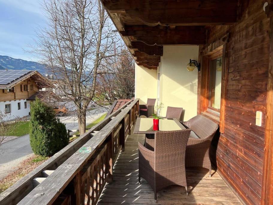 Ferienwohnung Gamsbock Panorama View Balkon, Gartensauna, Garten, Grillplatz シュトゥンム エクステリア 写真