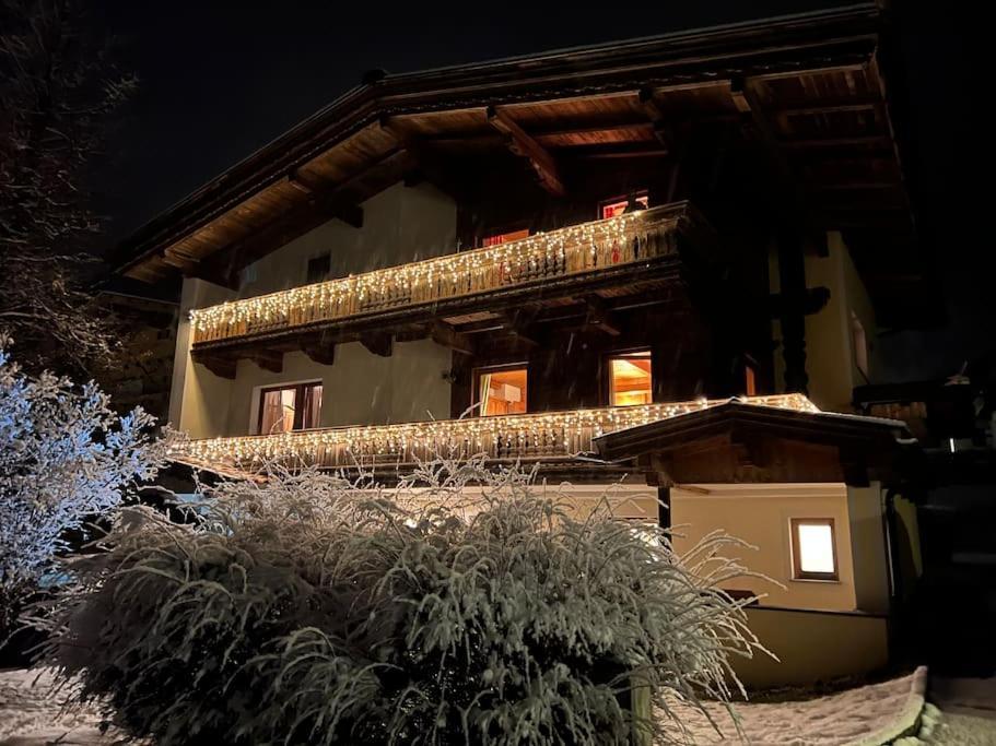 Ferienwohnung Gamsbock Panorama View Balkon, Gartensauna, Garten, Grillplatz シュトゥンム エクステリア 写真