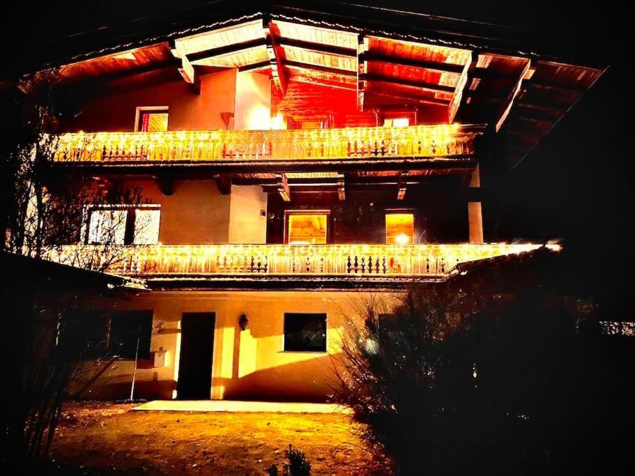 Ferienwohnung Gamsbock Panorama View Balkon, Gartensauna, Garten, Grillplatz シュトゥンム エクステリア 写真