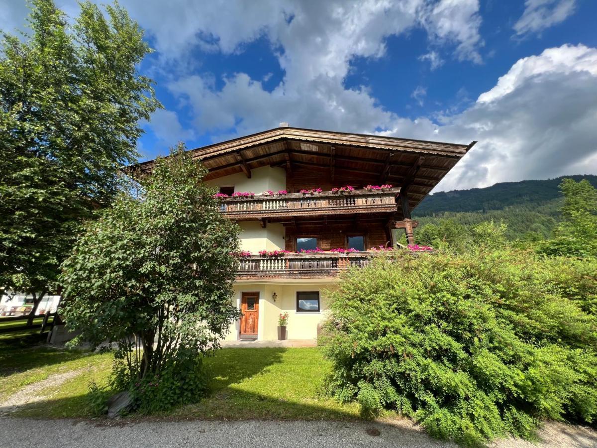 Ferienwohnung Gamsbock Panorama View Balkon, Gartensauna, Garten, Grillplatz シュトゥンム エクステリア 写真