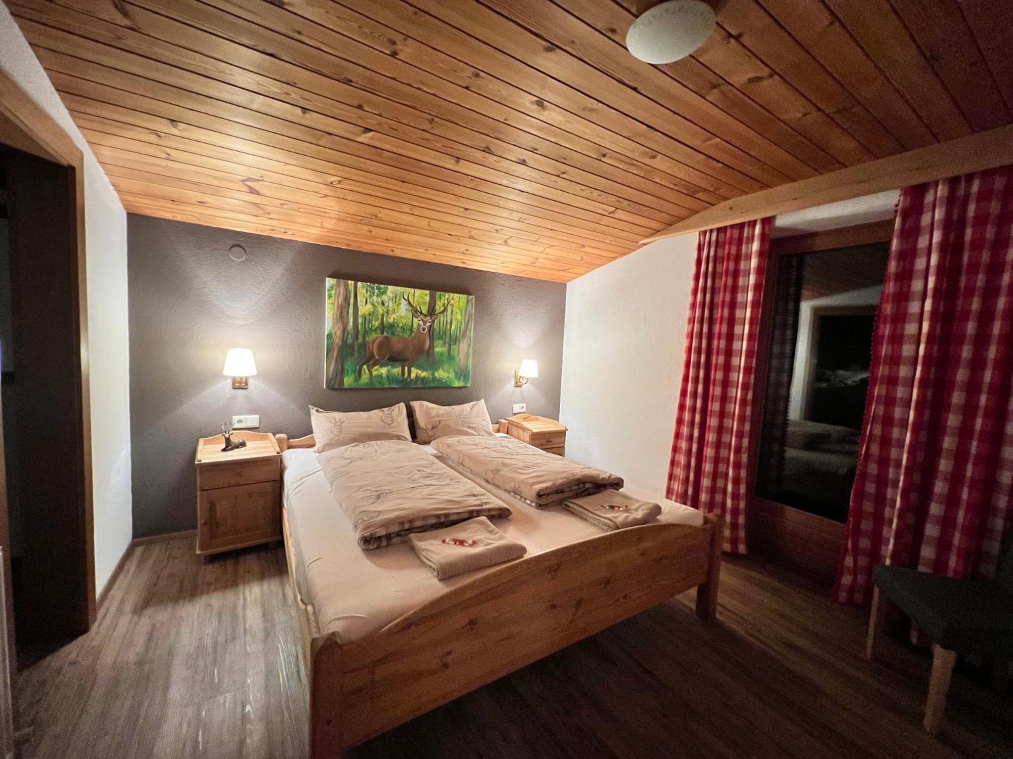 Ferienwohnung Gamsbock Panorama View Balkon, Gartensauna, Garten, Grillplatz シュトゥンム エクステリア 写真